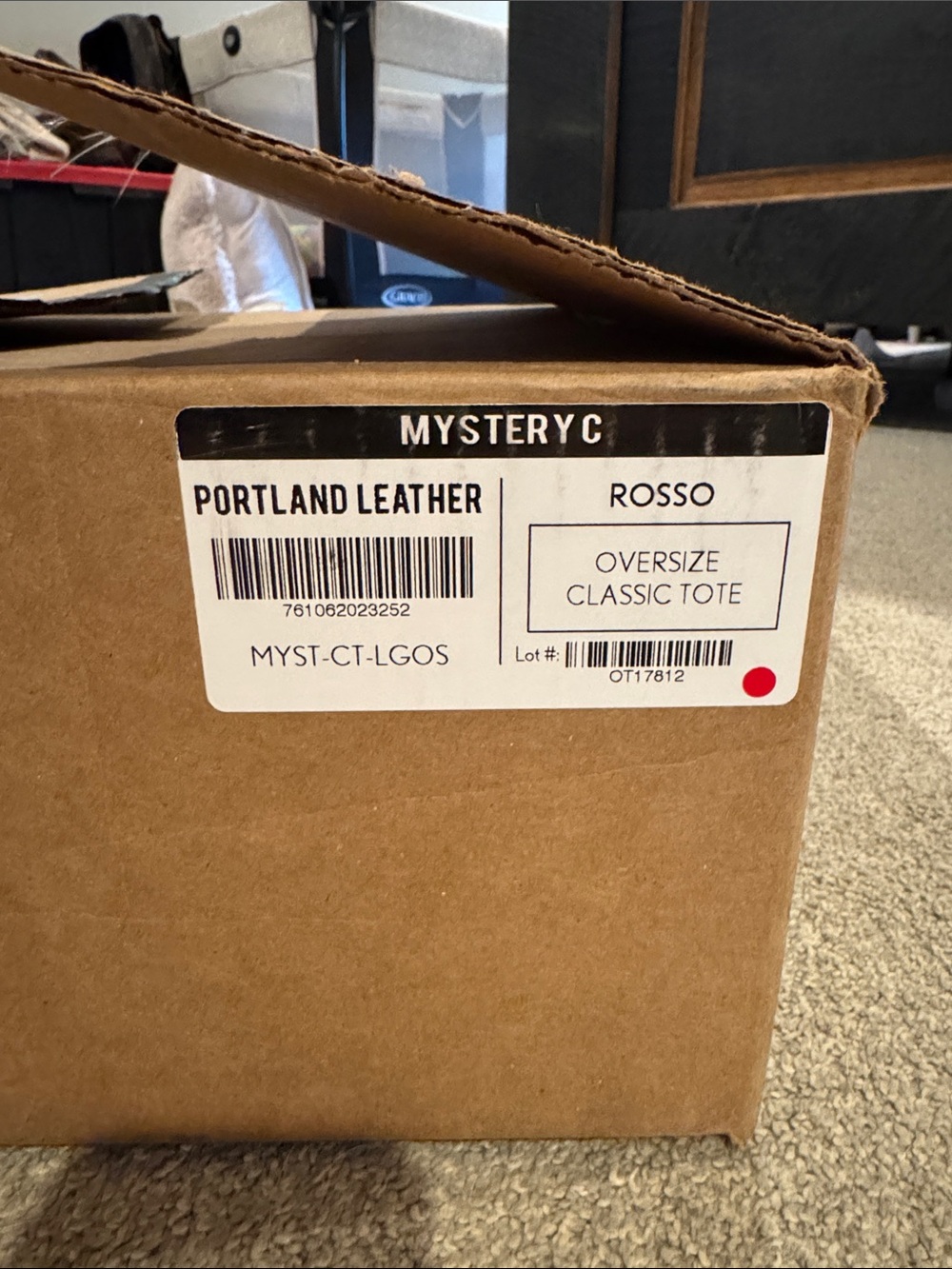 NWT Portland Leather Oversized Tote Rosso - Picture 2 of 2